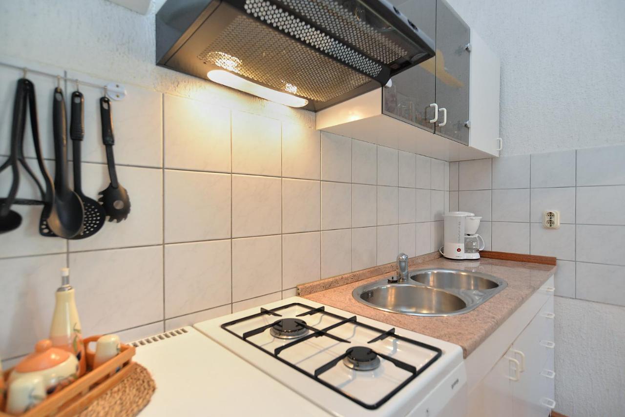 Apartments Vrcevan 811 Medulin Exteriör bild
