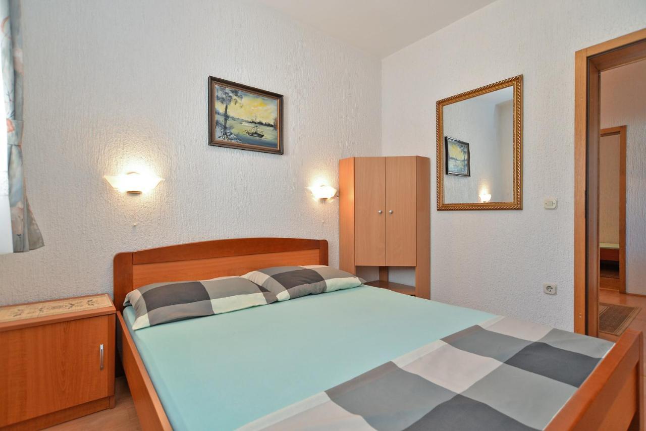 Apartments Vrcevan 811 Medulin Exteriör bild